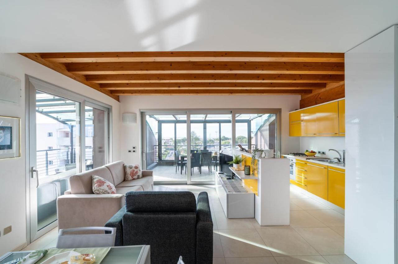 Residenza Ore Felici Lignano Sabbiadoro Buitenkant foto