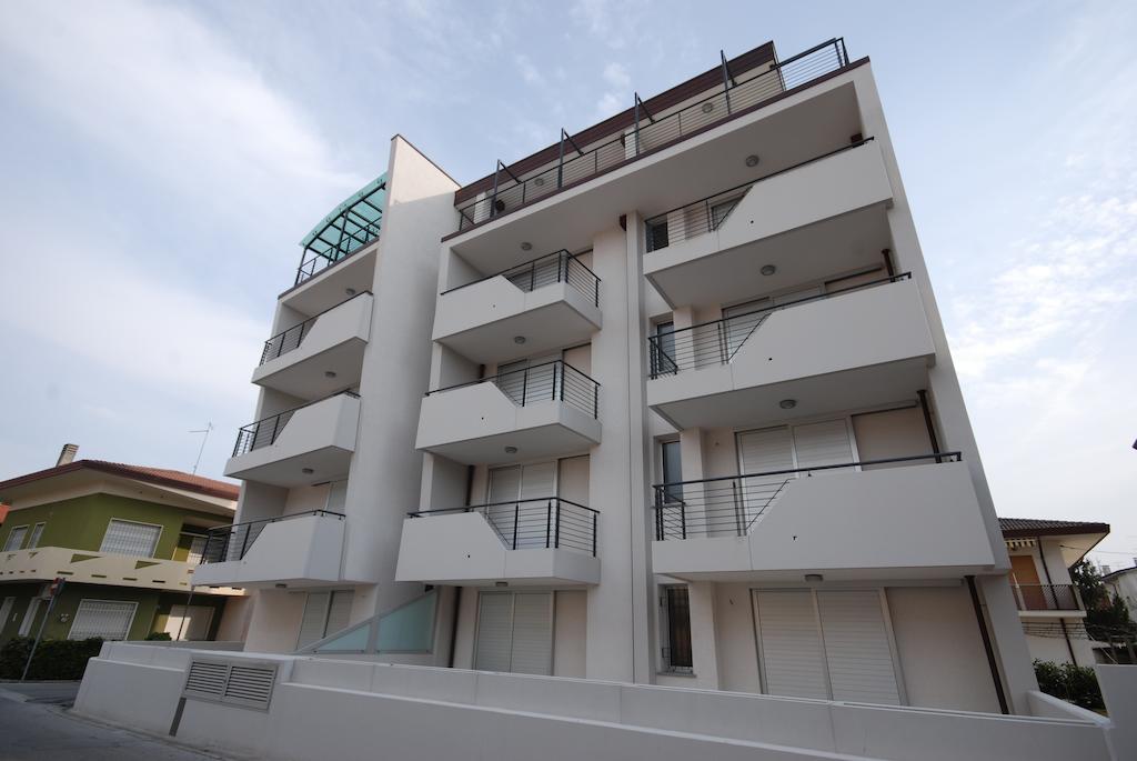 Residenza Ore Felici Lignano Sabbiadoro Buitenkant foto